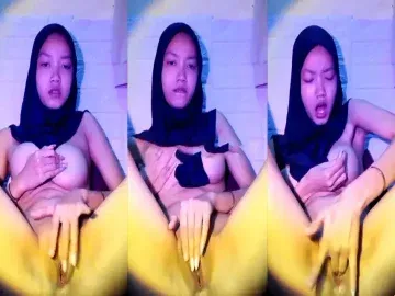Jilbab Hitam Sange Colmek Mendesah Memek Basah Banjir