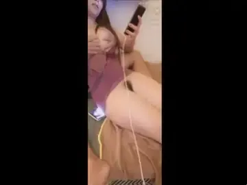 Live Show Auri Colmek Memek Basah Kuyup Banjir